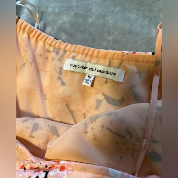 Cupcakes and Cashmere Coralynn Halter top Dress - Picture 6 of 6